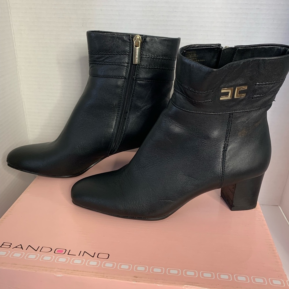 Bandolino Black Leather Heeled Ankle Boots with Gold Tone Metal Accent Size 7 - Picture 2 of 16